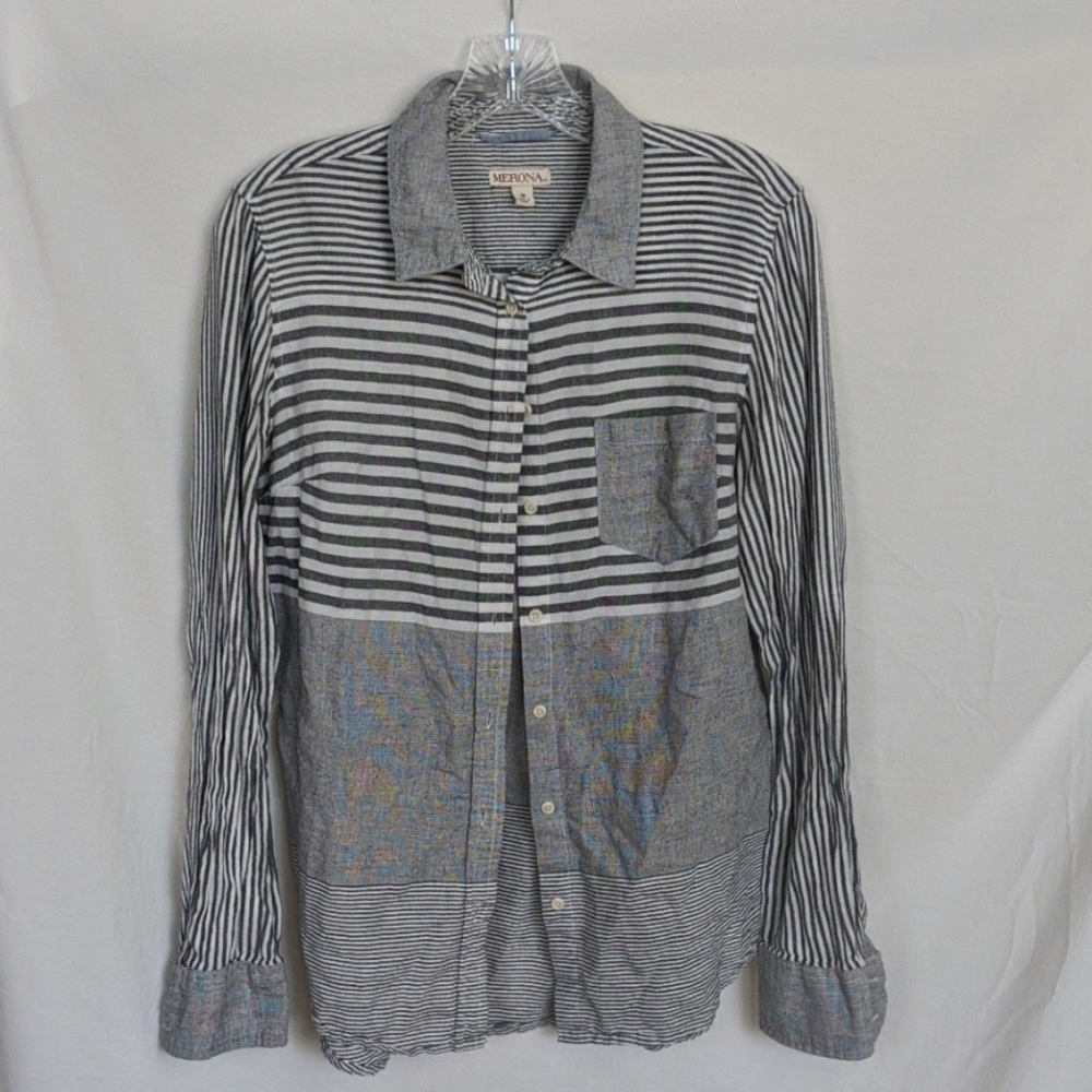 Merona button down striped black/white shirt M
